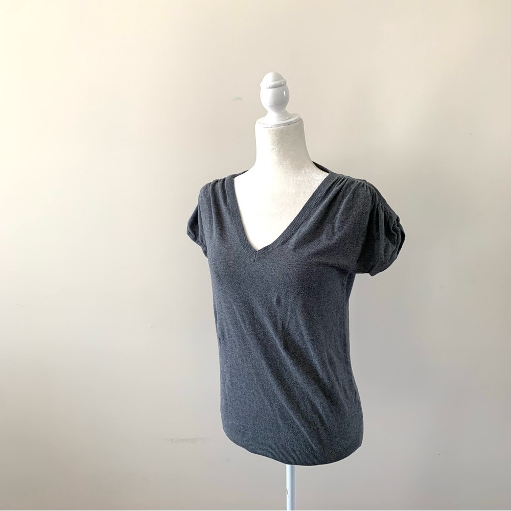 Express - Gray Fitted Cap Sleeve T-Shirt - Small